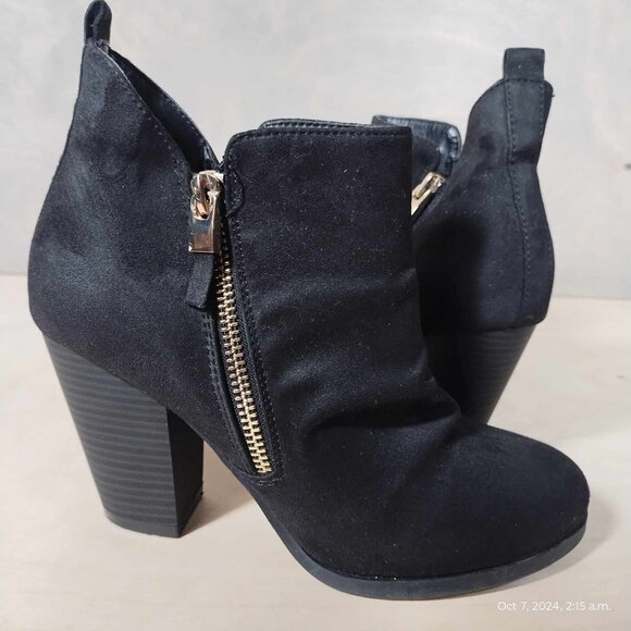 Call it Spring Heeled boot jet black ankle bootie with gold zippers curved toe - Picture 6 of 10
